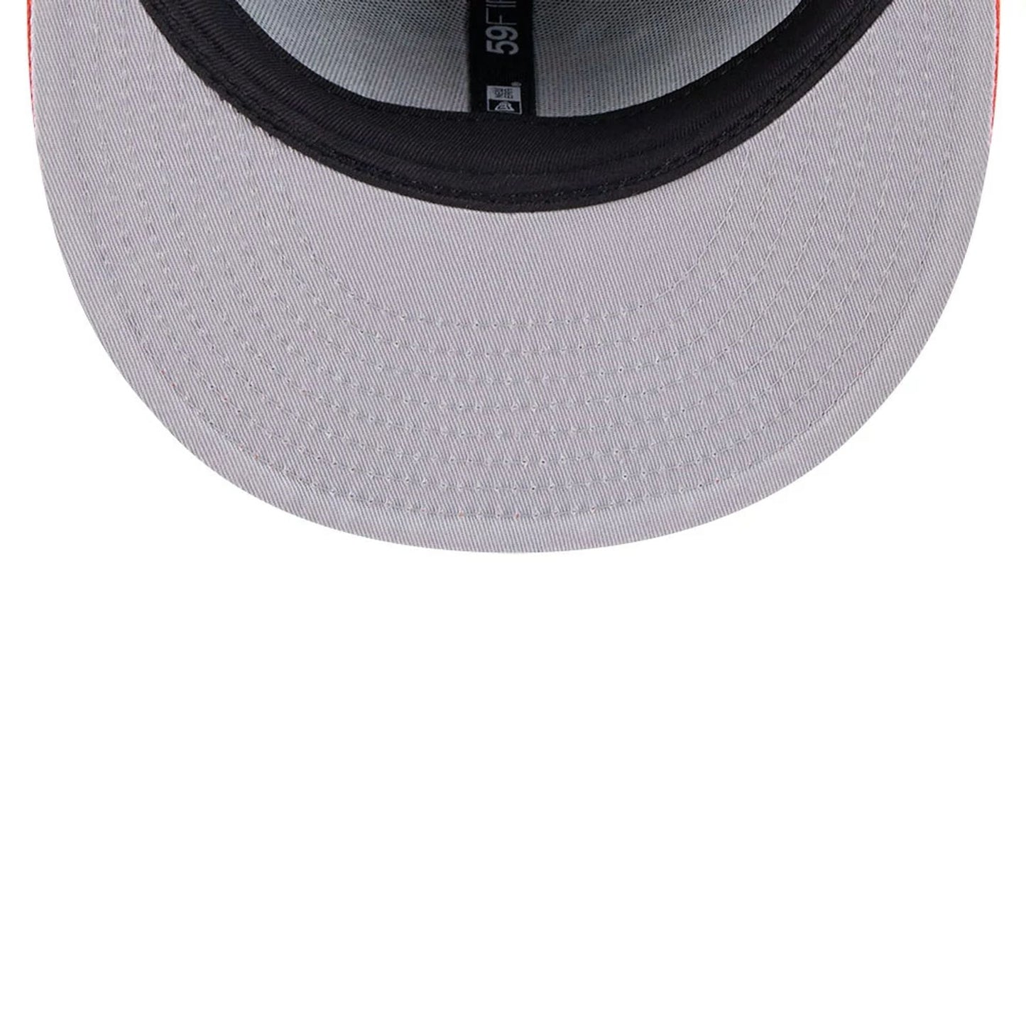 Pictured is this Chicago Bears NFL x Nickelodeon black 59FIFTY Fitted cap. 2