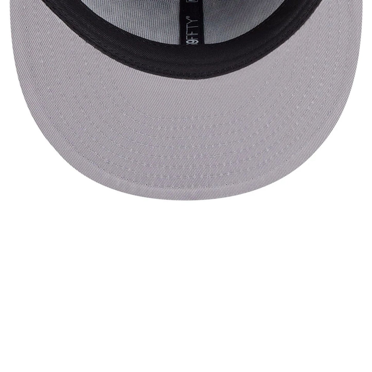 Pictured is this Tennessee Titans NFL x Nickelodeon black 59FIFTY Fitted cap. 2