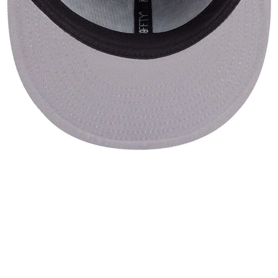 Pictured is this Tennessee Titans NFL x Nickelodeon black 59FIFTY Fitted cap. 2