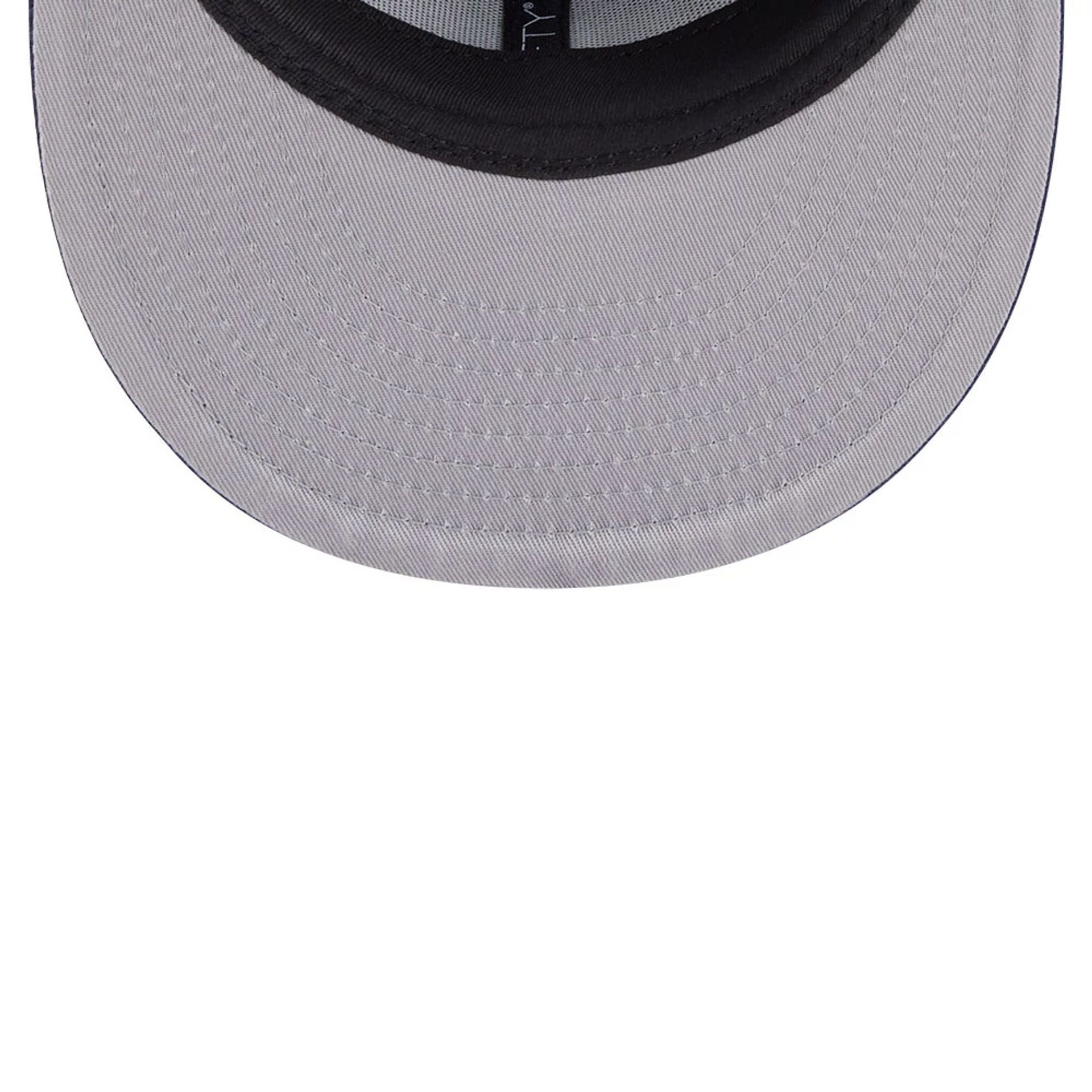 Pictured is this Seattle Seahawks NFL x Nickelodeon black 59FIFTY Fitted cap. 2