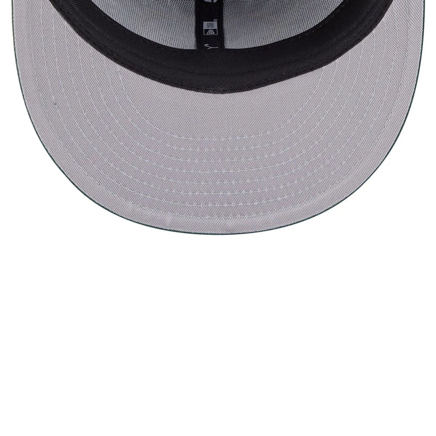 Pictured is this Green Bay Packers NFL x Nickelodeon black 59FIFTY Fitted cap. 2