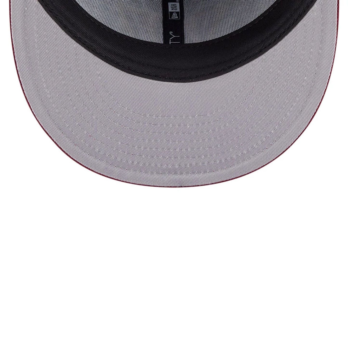 Pictured is this Washington Commanders NFL x Nickelodeon black 59FIFTY Fitted cap. 2