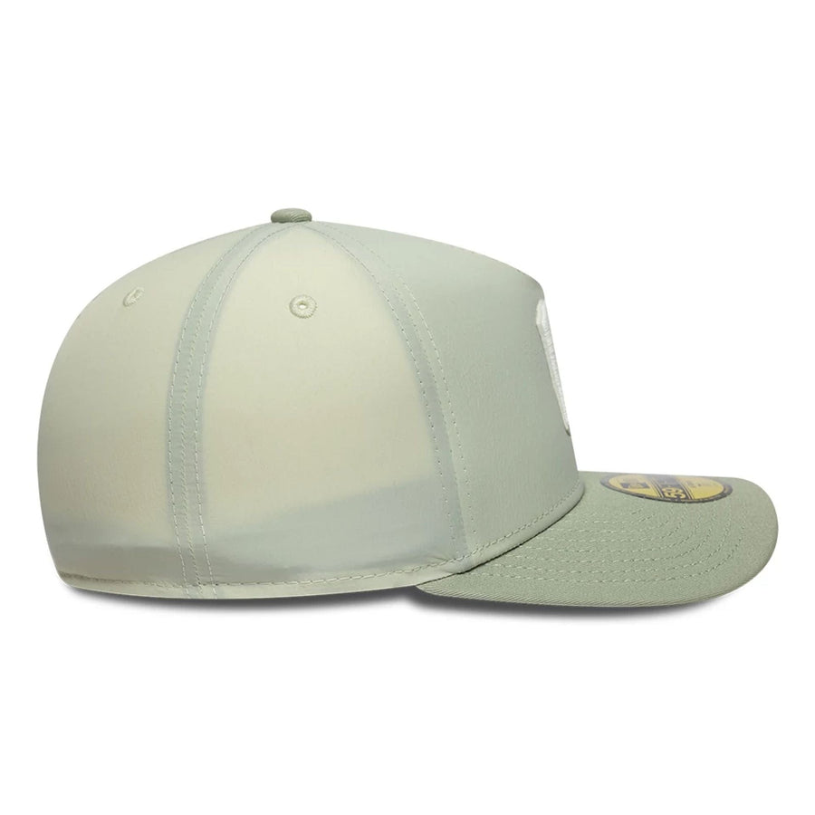 This is a Cleveland Guardians Crinkle Pastel Green 59FIFTY A-Frame Fitted Cap 7