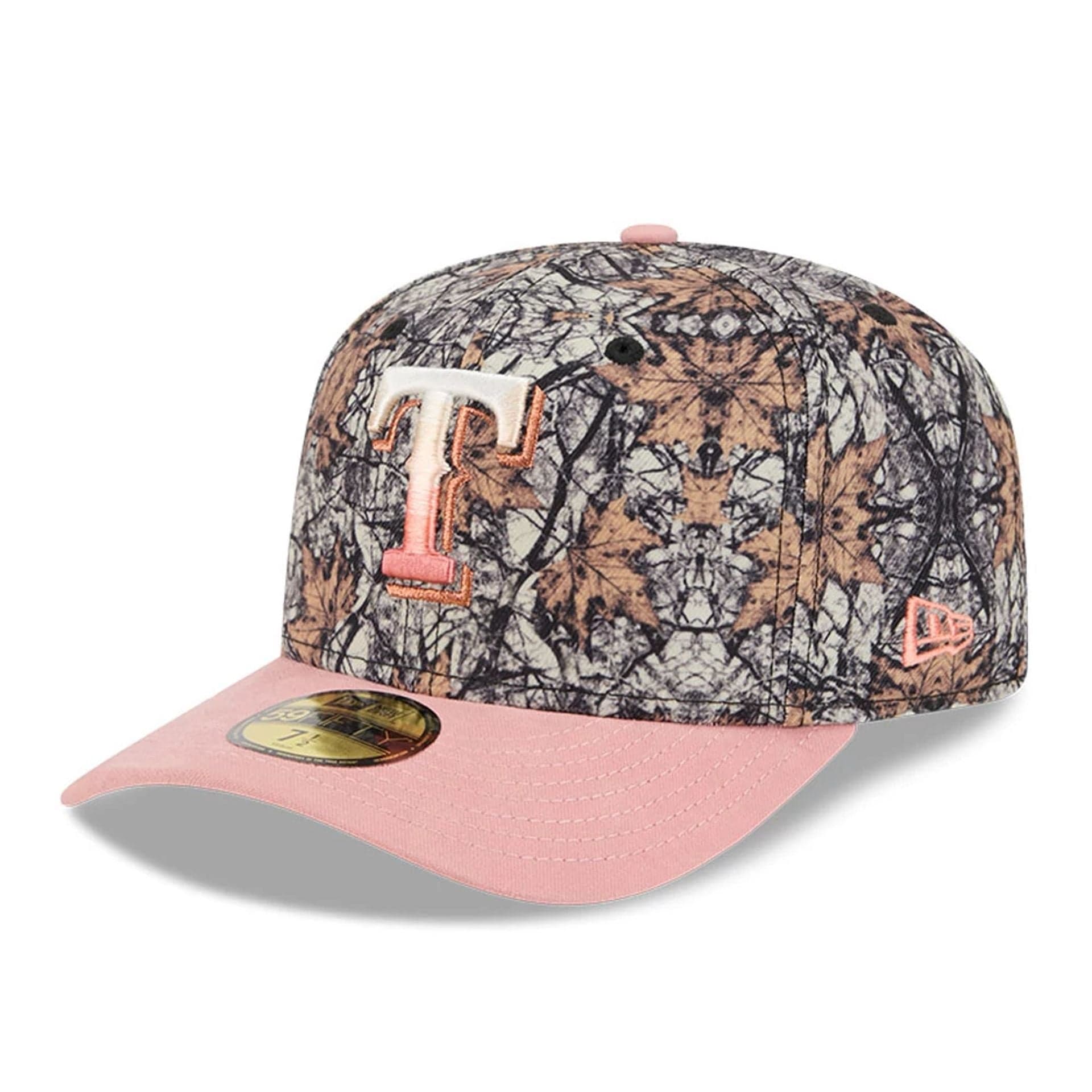 This is a Texas Rangers Gradient Real Tree All Over Print 59FIFTY Fitted Cap 4