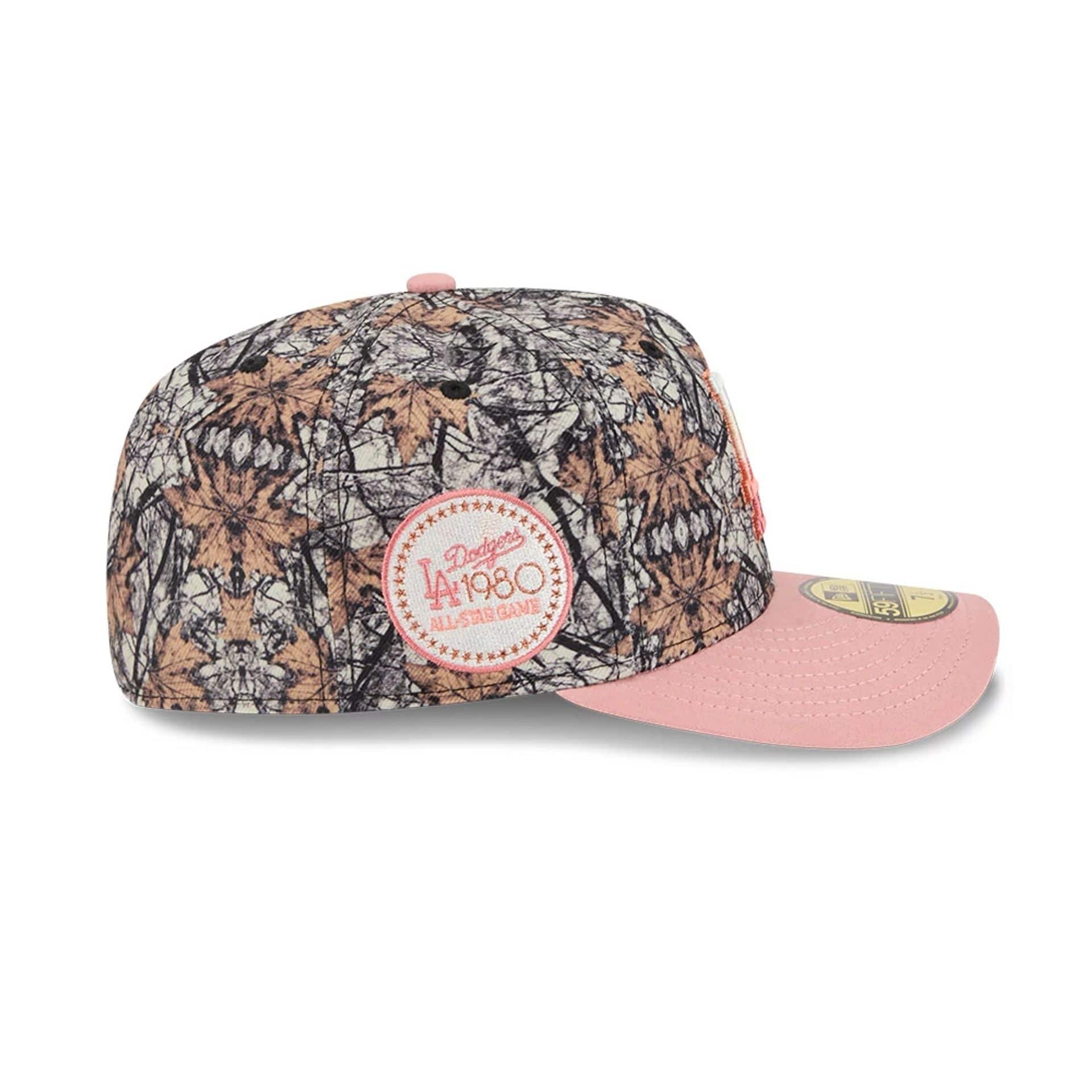 This is a LA Dodgers Gradient Real Tree All Over Print 59FIFTY Fitted Cap 5