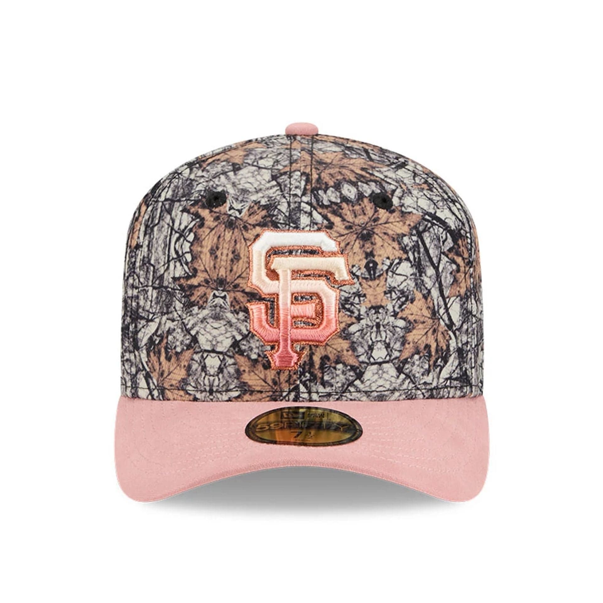 This is a San Francisco Giants Gradient Real Tree All Over Print 59FIFTY Fitted Cap 3