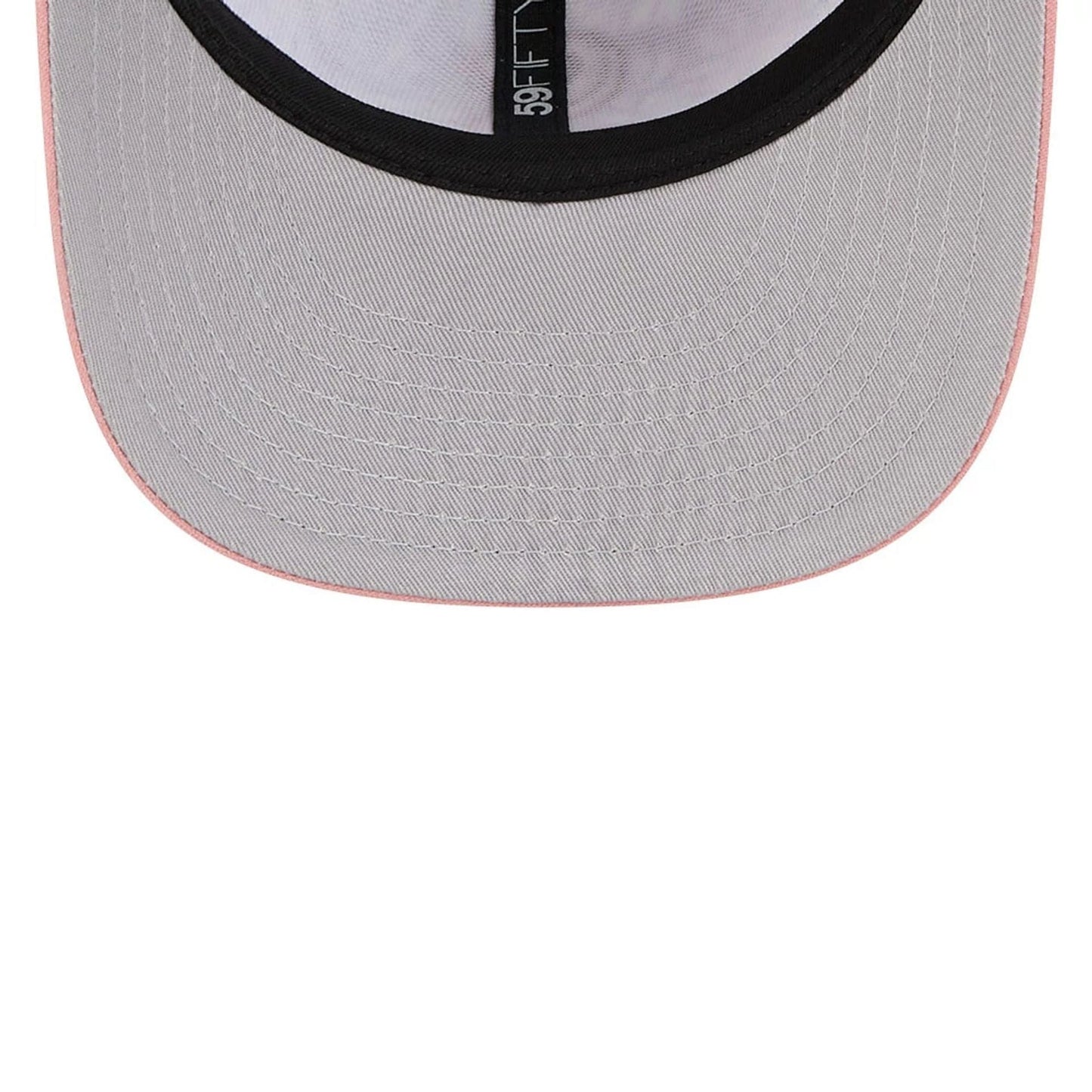 This is a Chicago White Sox Gradient Real Tree All Over Print 59FIFTY Fitted Cap 2