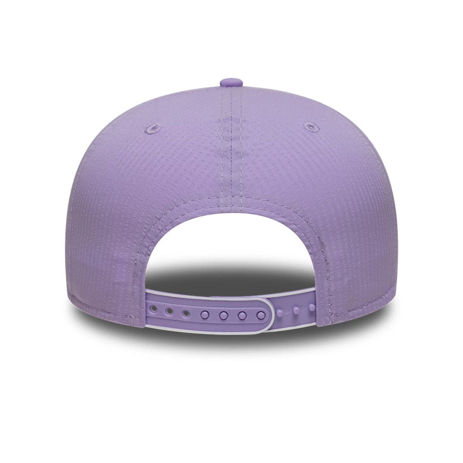This is a Atlanta Braves Pastel Crepe Purple 9SEVENTY Stretch Snap Adjustable Cap 7