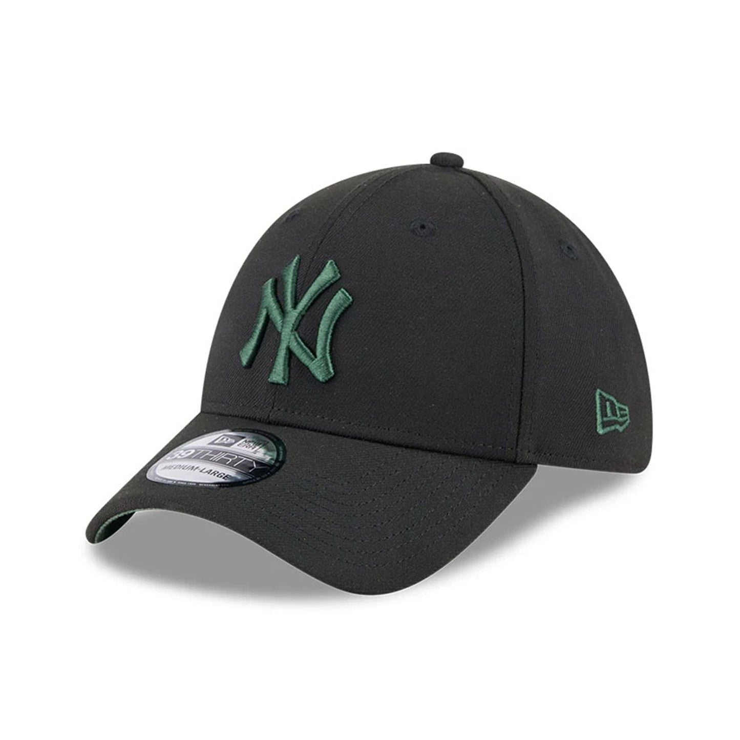 This is a New York Yankees MLB Lifestyle Black 39THIRTY Stretch Fit Cap 1