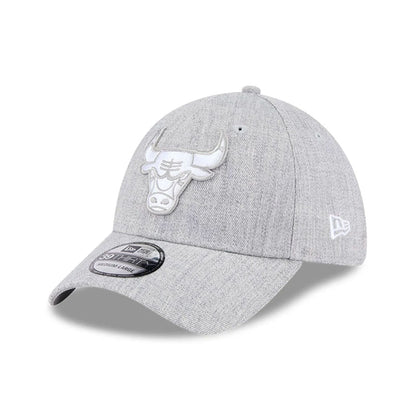 Pictured is this NBA Heather Chicago Bulls 39THIRTY Stretch Fit cap in grey. 1