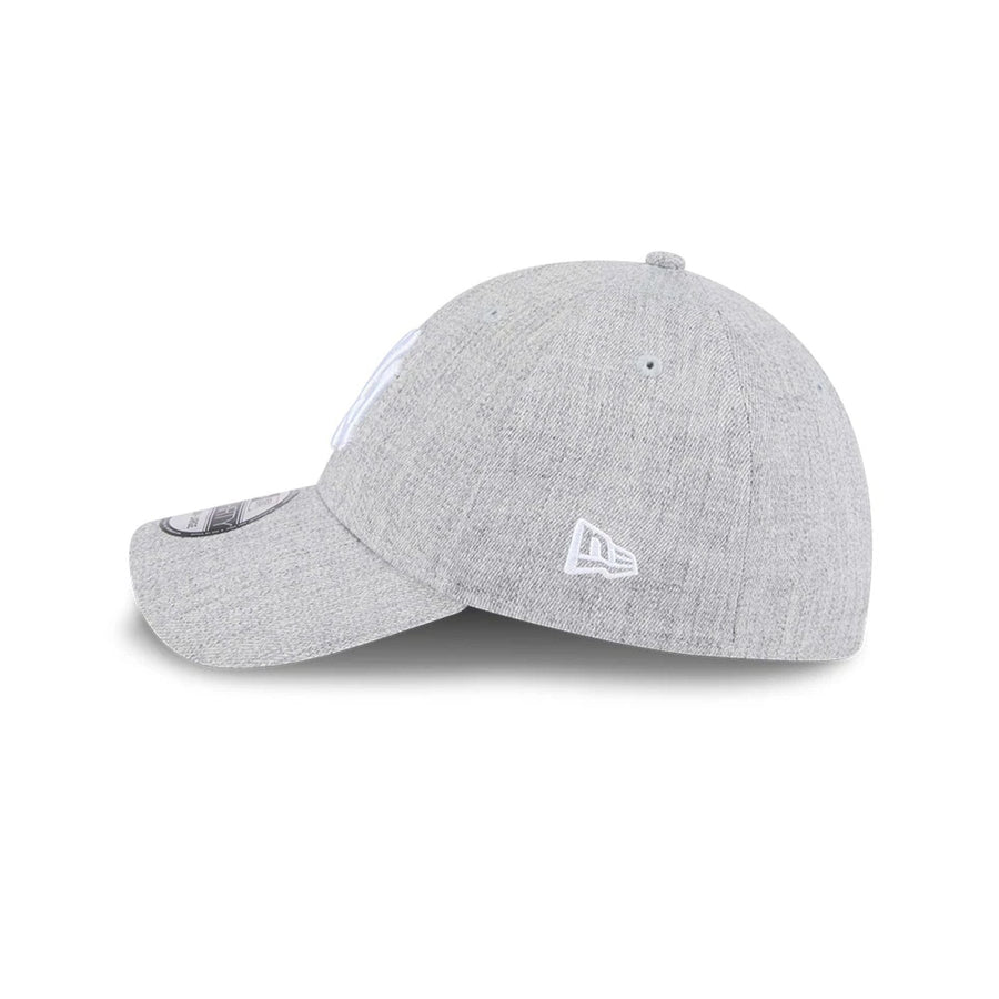 Pictured is this MLB Heather New York Yankees 39THIRTY Stretch Fit cap in grey. 4