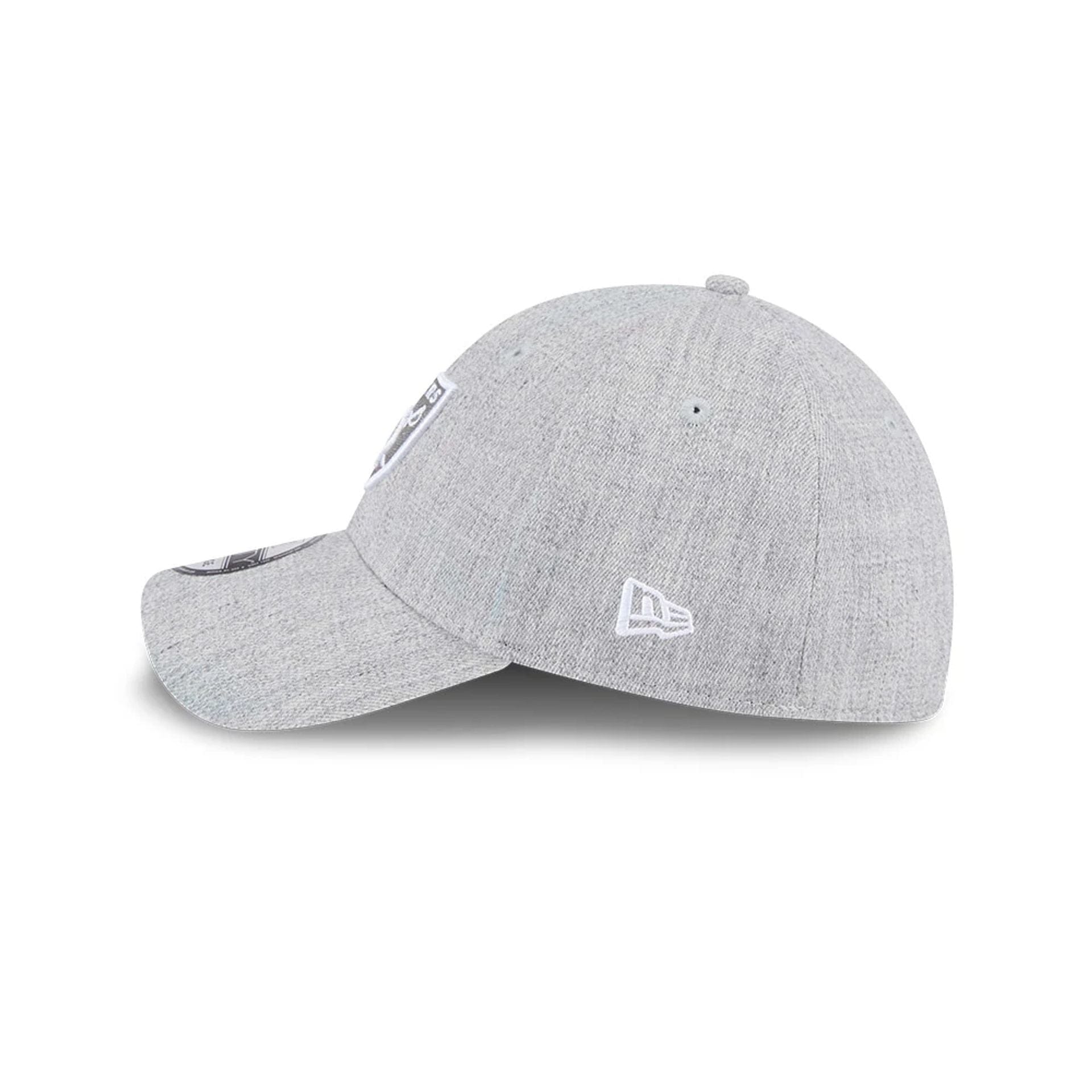 Pictured is this NFL Heather Las Vegas Raiders 39THIRTY Stretch Fit cap in grey. 4
