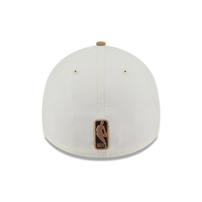 Pictured is this NBA Sandy Bay Chicago Bulls 39THIRTY A-Frame Stretch Fit cap in white. 7