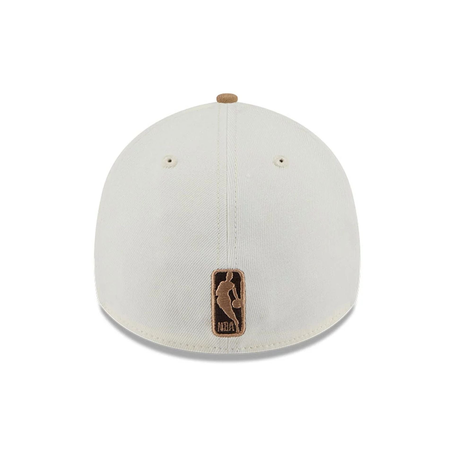 Pictured is this NBA Sandy Bay Chicago Bulls 39THIRTY A-Frame Stretch Fit cap in white. 7