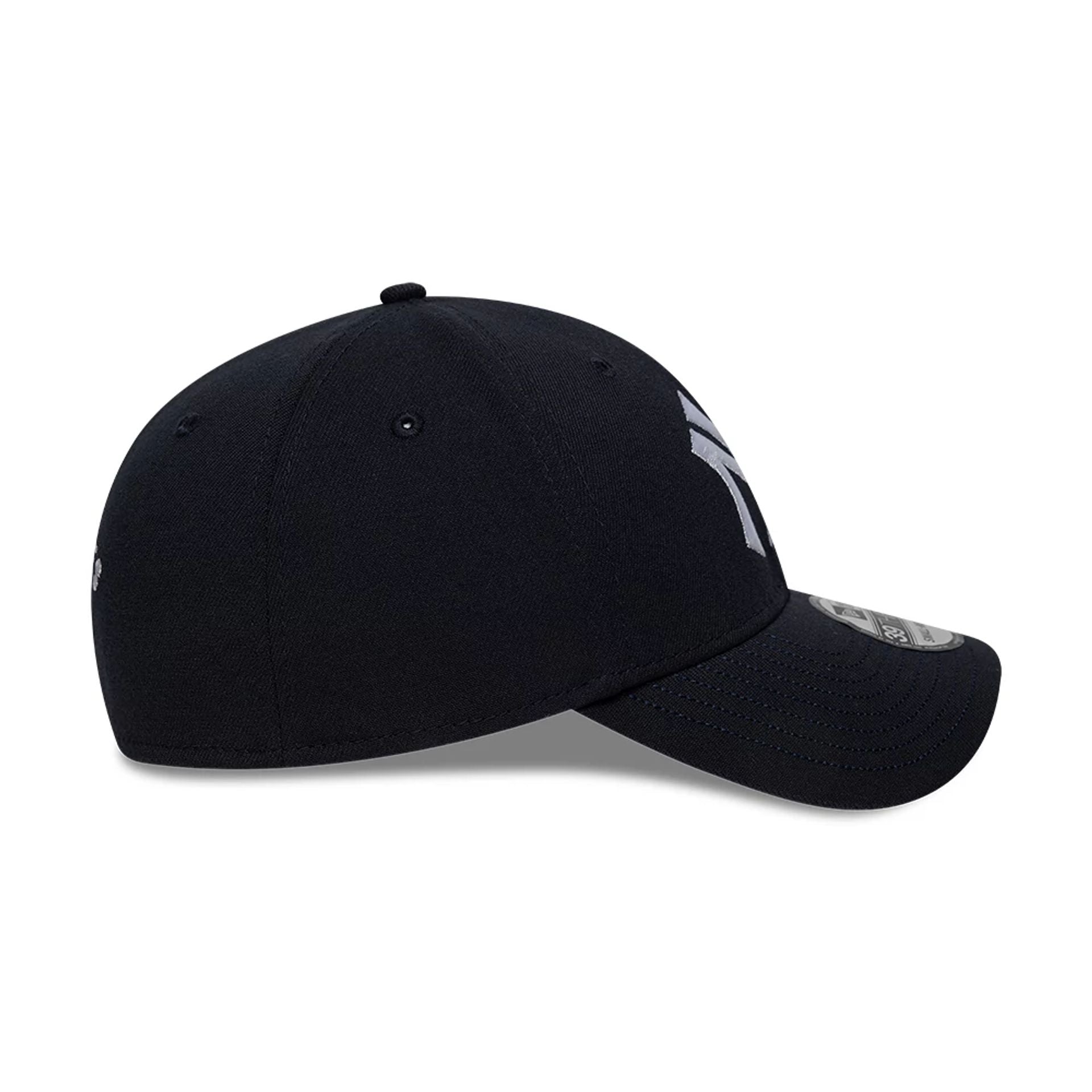 This is a New York Yankees Ralph Lauren x MLB Navy 39THIRTY Stretch Fit Cap 6