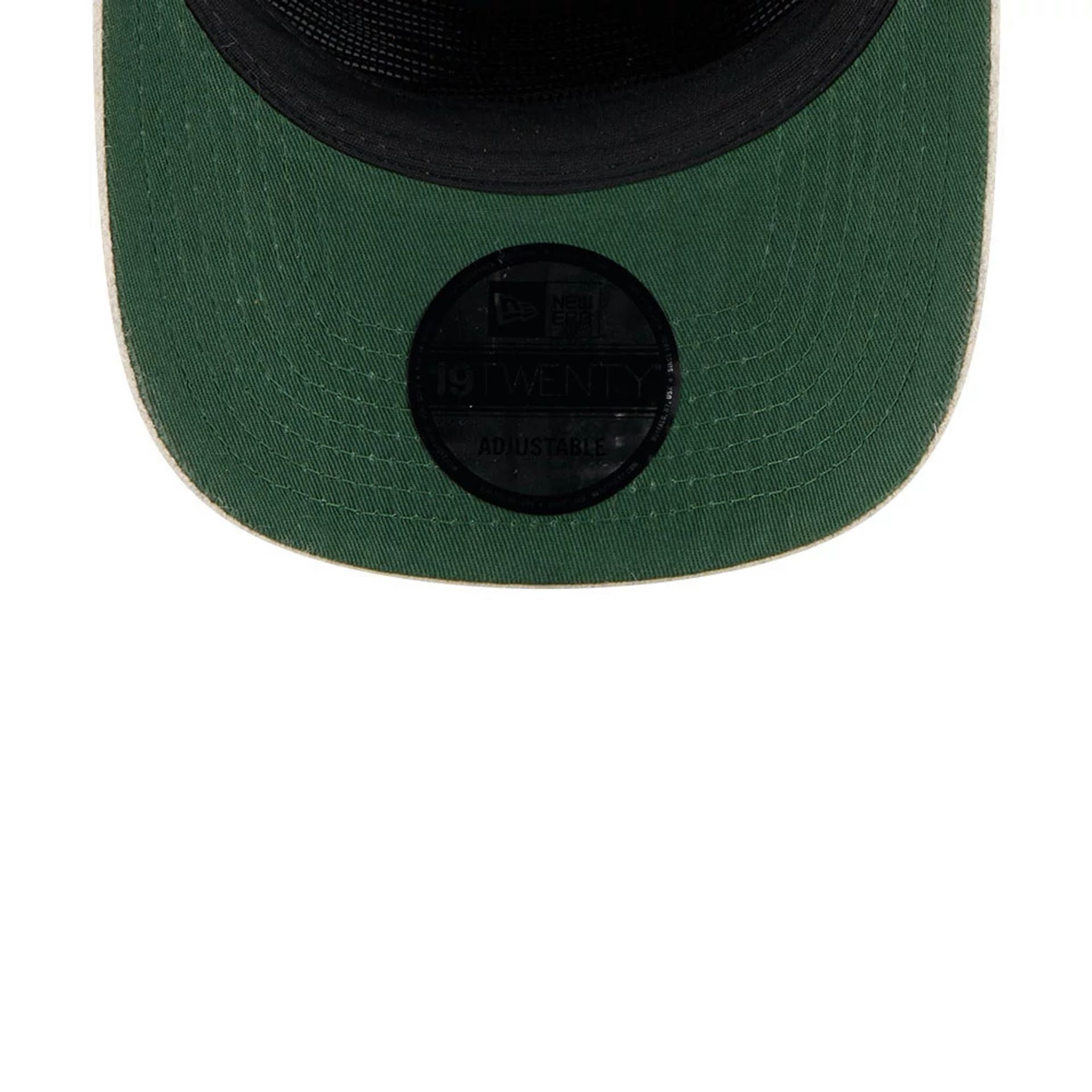 This is a New York Yankees Plaid Letterman Open Green 19TWENTY Adjustable Cap 3