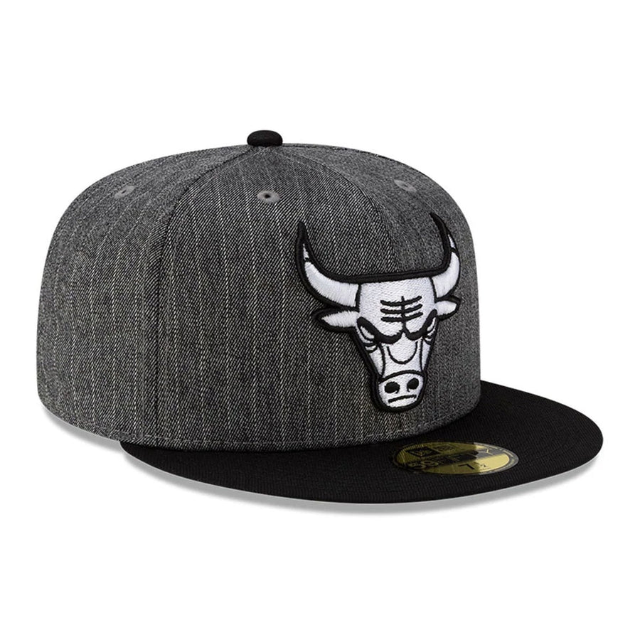 This is a Chicago Bulls Black Pinstripe 59FIFTY Fitted Cap 4
