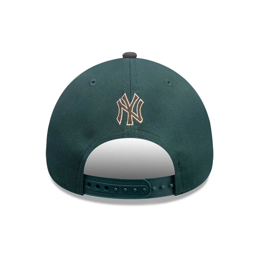 This is a New York Yankees MLB City Element Guatemala Dark Green 9FORTY Adjustable Cap 5