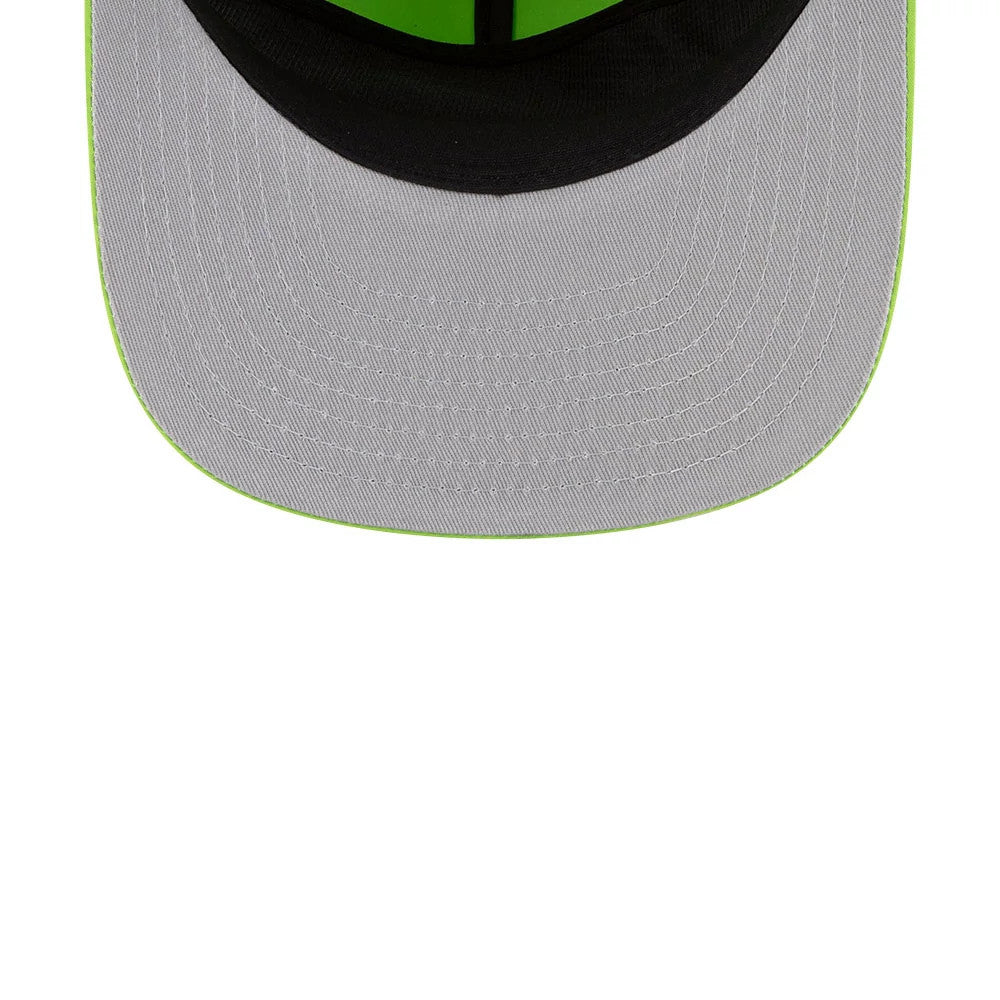 This is a New Era Green 19TWENTY Adjustable Cap 2