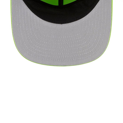 This is a New Era Green 19TWENTY Adjustable Cap 2