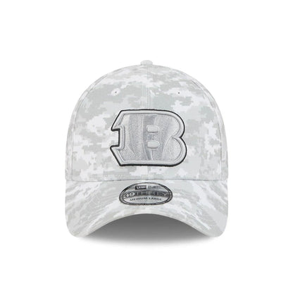 This is a Cincinnati Bengals NFL Salute To Service 2025 Grey Camo 39THIRTY Stretch Fit Cap 3