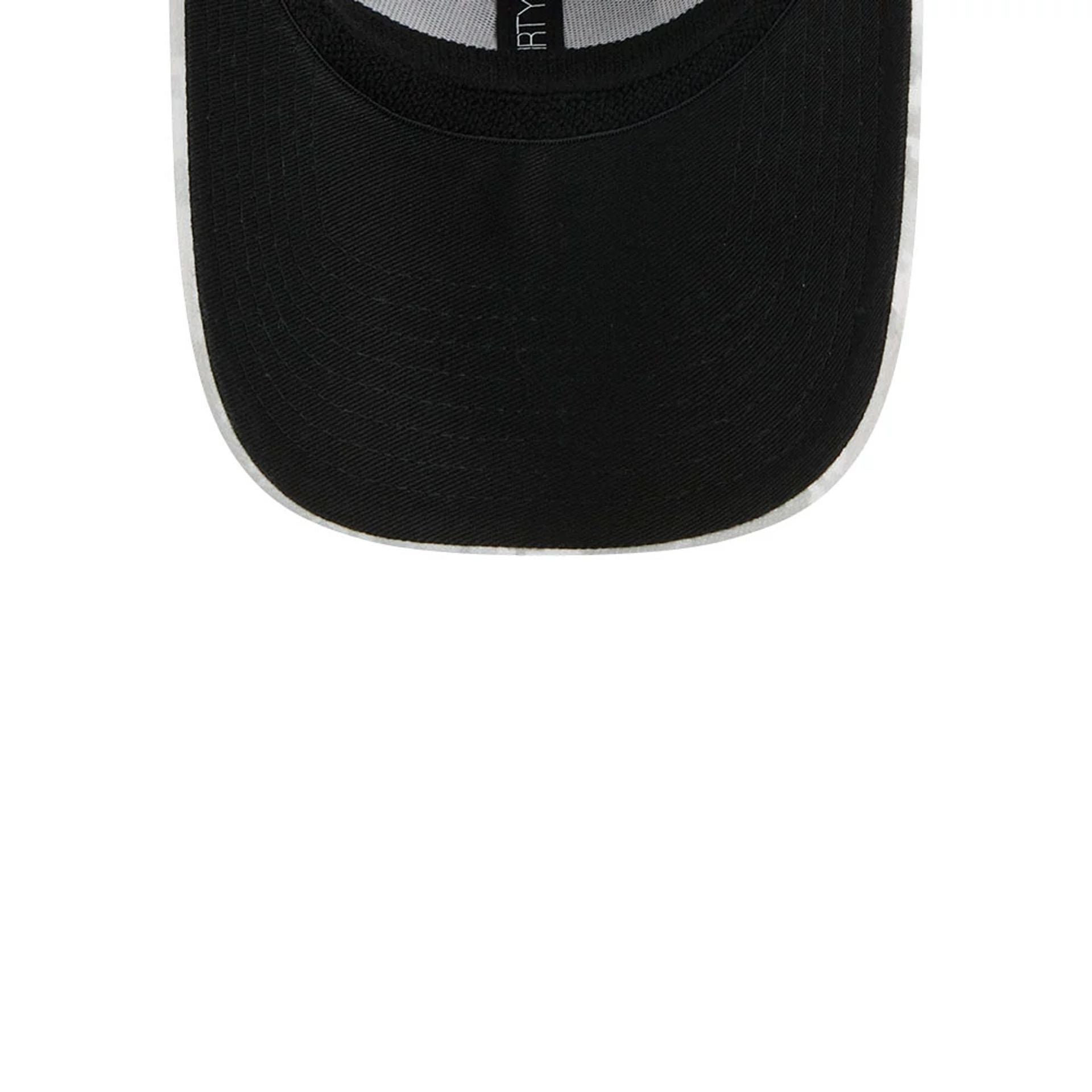 This is a Cincinnati Bengals NFL Salute To Service 2025 Grey Camo 39THIRTY Stretch Fit Cap 2