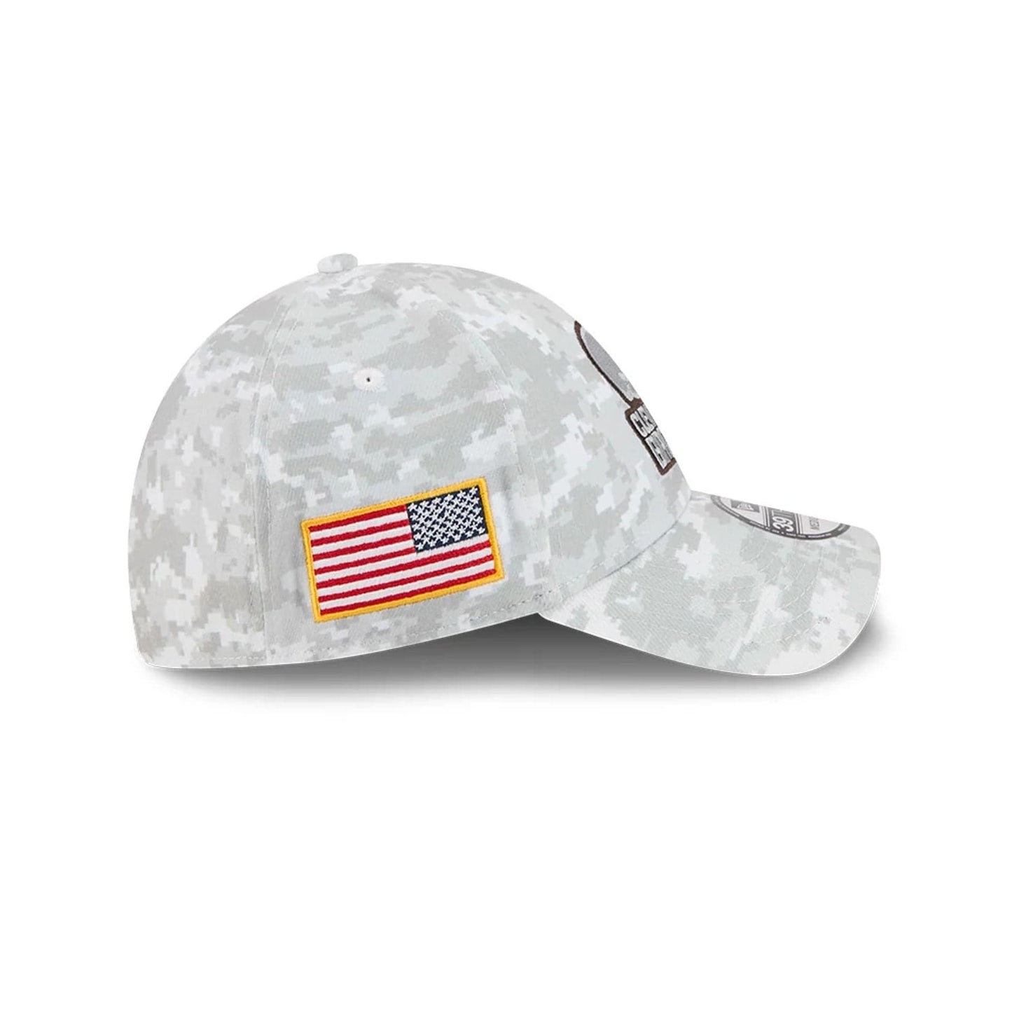 This is a Cleveland Browns NFL Salute To Service 2025 Grey Camo 39THIRTY Stretch Fit Cap 5