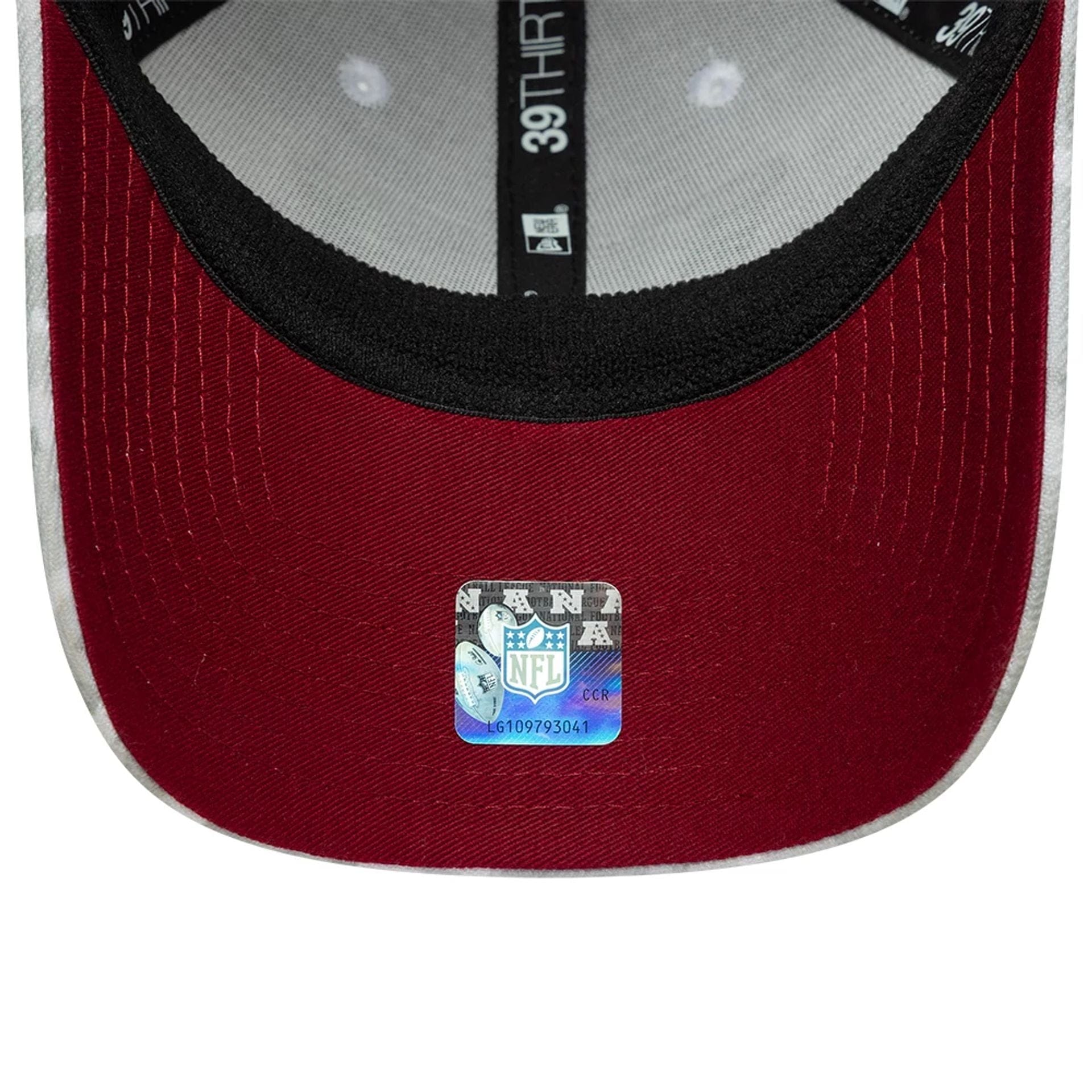 This is a Washington Commanders NFL Salute To Service 2025 Grey Camo 39THIRTY Stretch Fit Cap 7