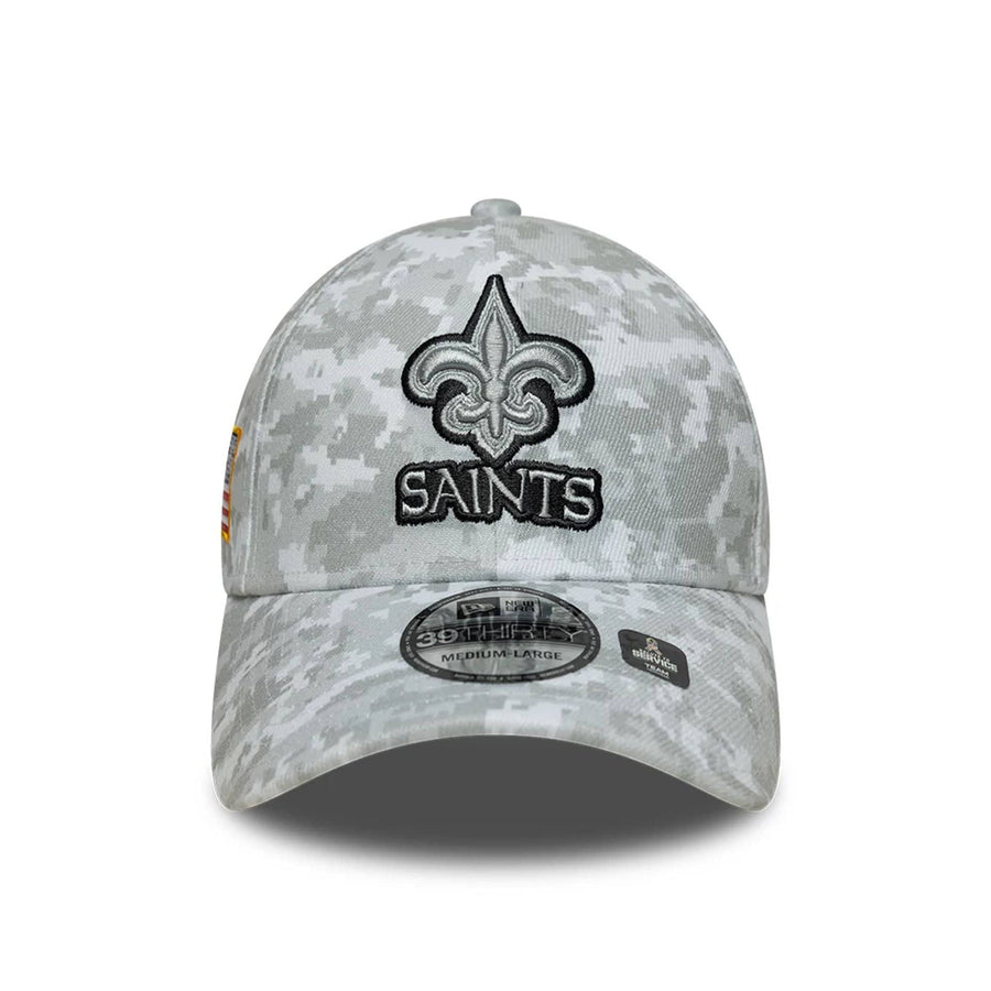 This is a New Orleans Saints NFL Salute To Service 2025 Grey Camo 39THIRTY Stretch Fit Cap 4