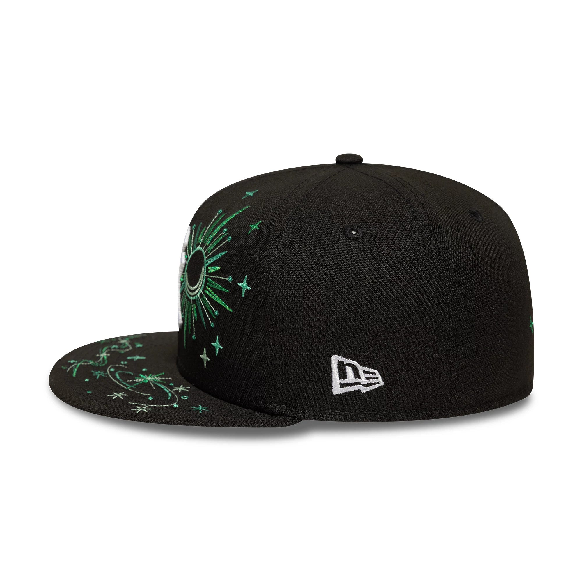This is a New York Yankees MLB Zodiac Black 59FIFTY Fitted Cap 4