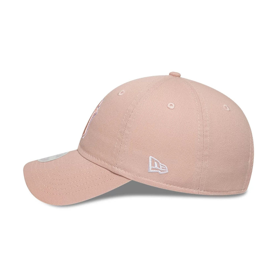 Pictured is this Womens MLB Washed New York Yankees 9TWENTY cap in pastel pink. 5