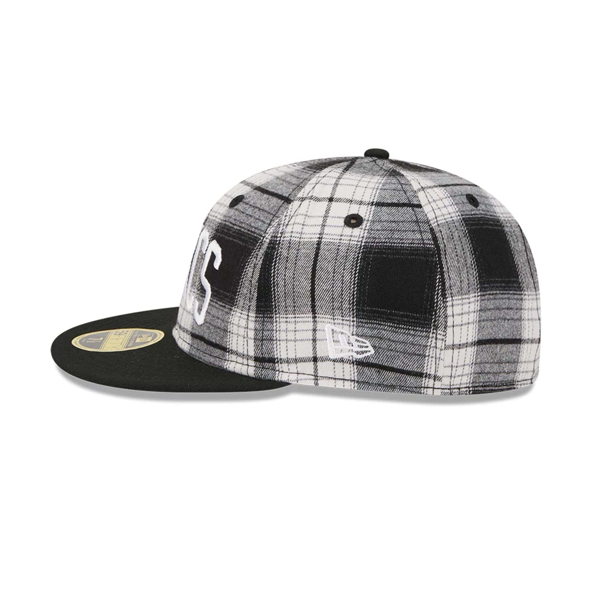 This is a Boston Celtics NBA Grunge Style Plaid Black Retro Crown 59FIFTY Fitted Cap 5