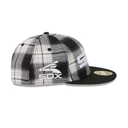 This is a Chicago White Sox MLB Grunge Style Plaid Black Retro Crown 59FIFTY Fitted Cap 4