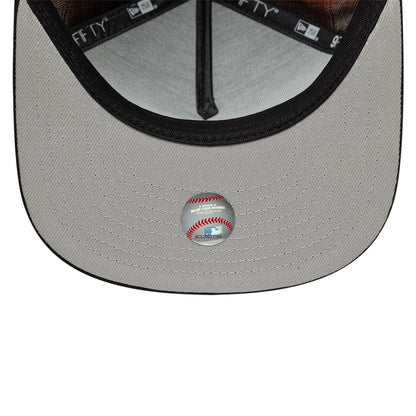 This is a Atlanta Braves MLB Grunge Style Plaid Open Brown 9FIFTY A-Frame Snapback Adjustable Cap 3