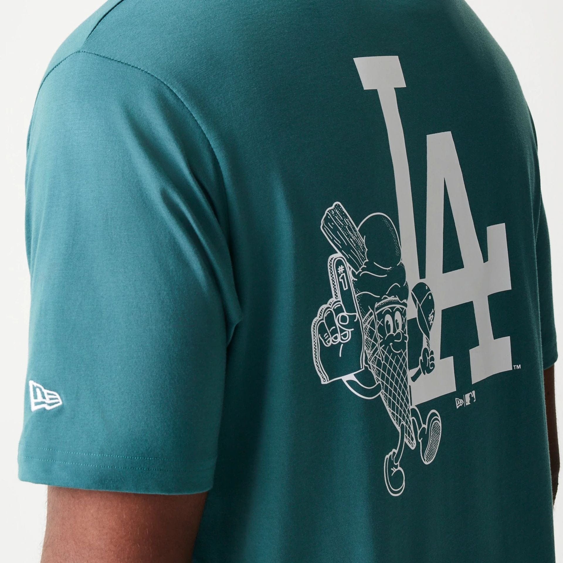 The model is wearing this MLB Food Graphic LA Dodgers T-Shirt in dark green. 6
