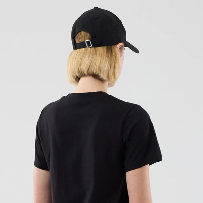 The model is wearing this Womens MLB Infill New York Yankees T-shirt in black. 6