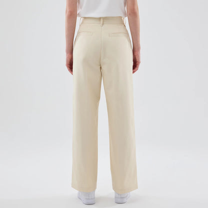 The model is wearing this Womens MLB New York Yankees Chino Trousers in cream. 2