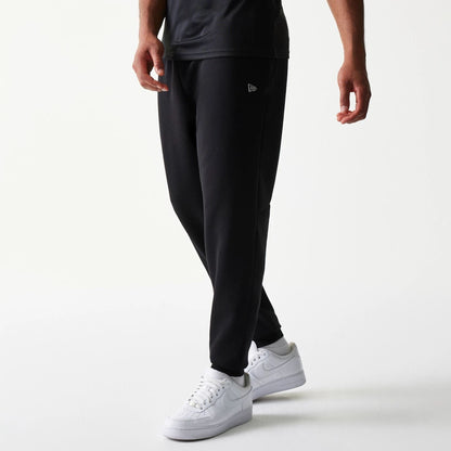 The model is wearing this MLB New York Yankees Joggers in black. 1