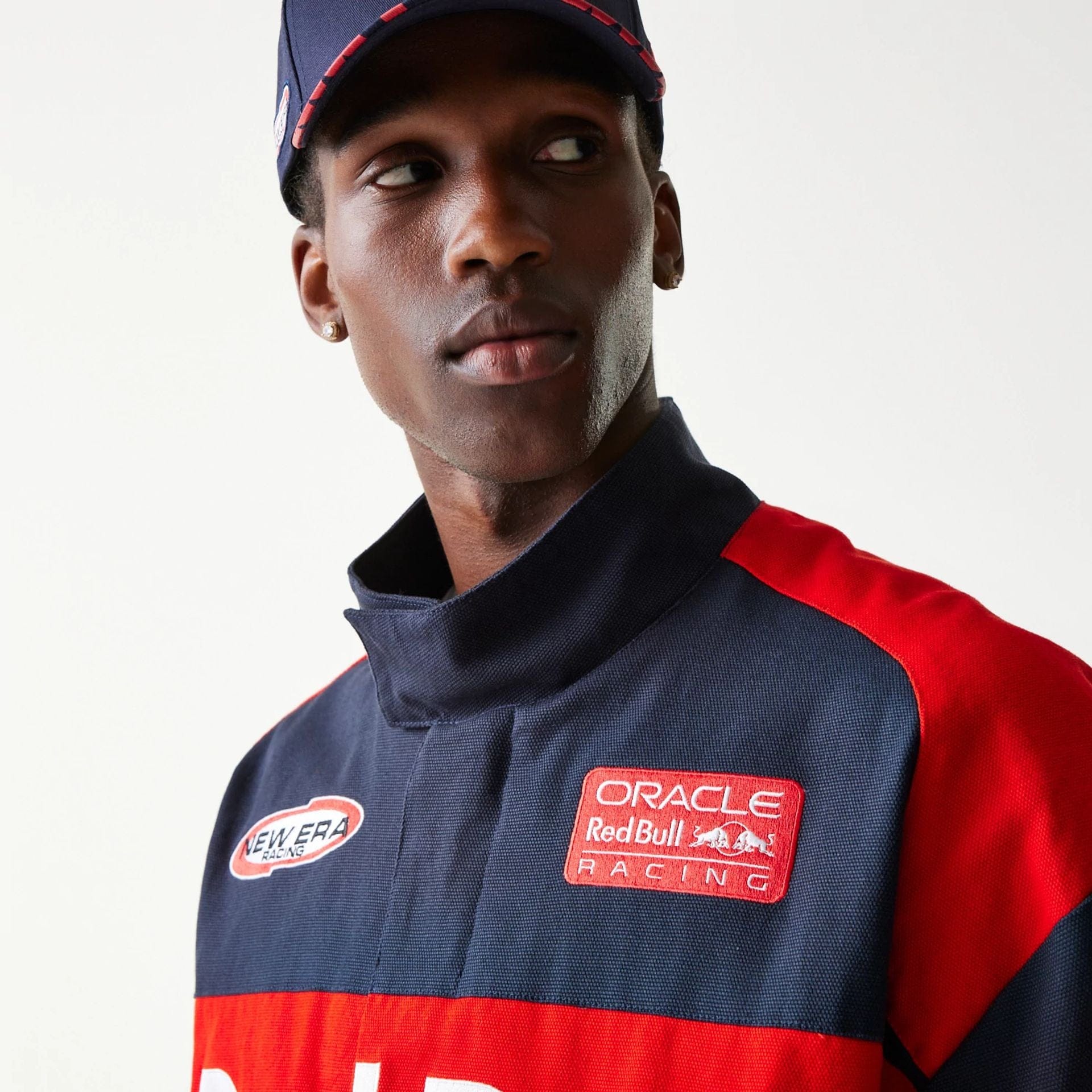 The model is wearing this Red Bull Racing Jacket in dark blue. 4