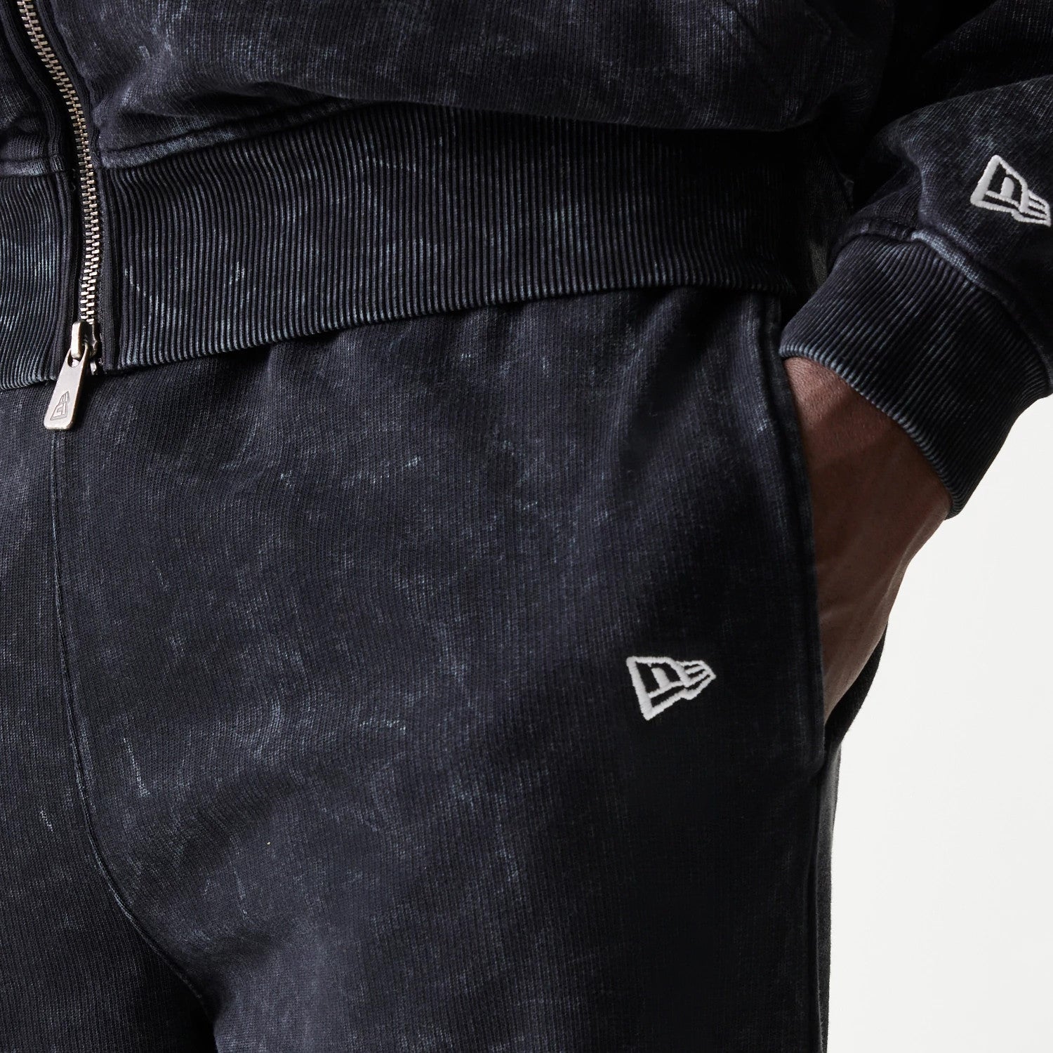 The model is wearing this Red Bull Racing Straight Leg Joggers in black. 4