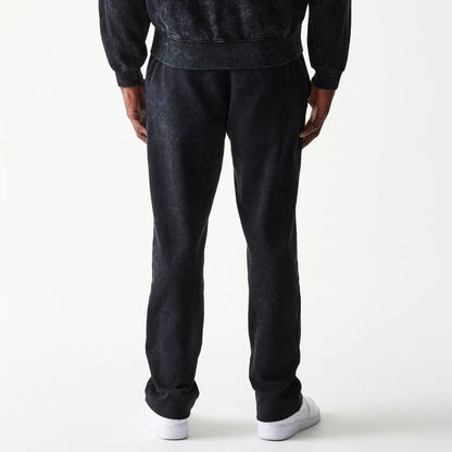 The model is wearing this Red Bull Racing Straight Leg Joggers in black. 2