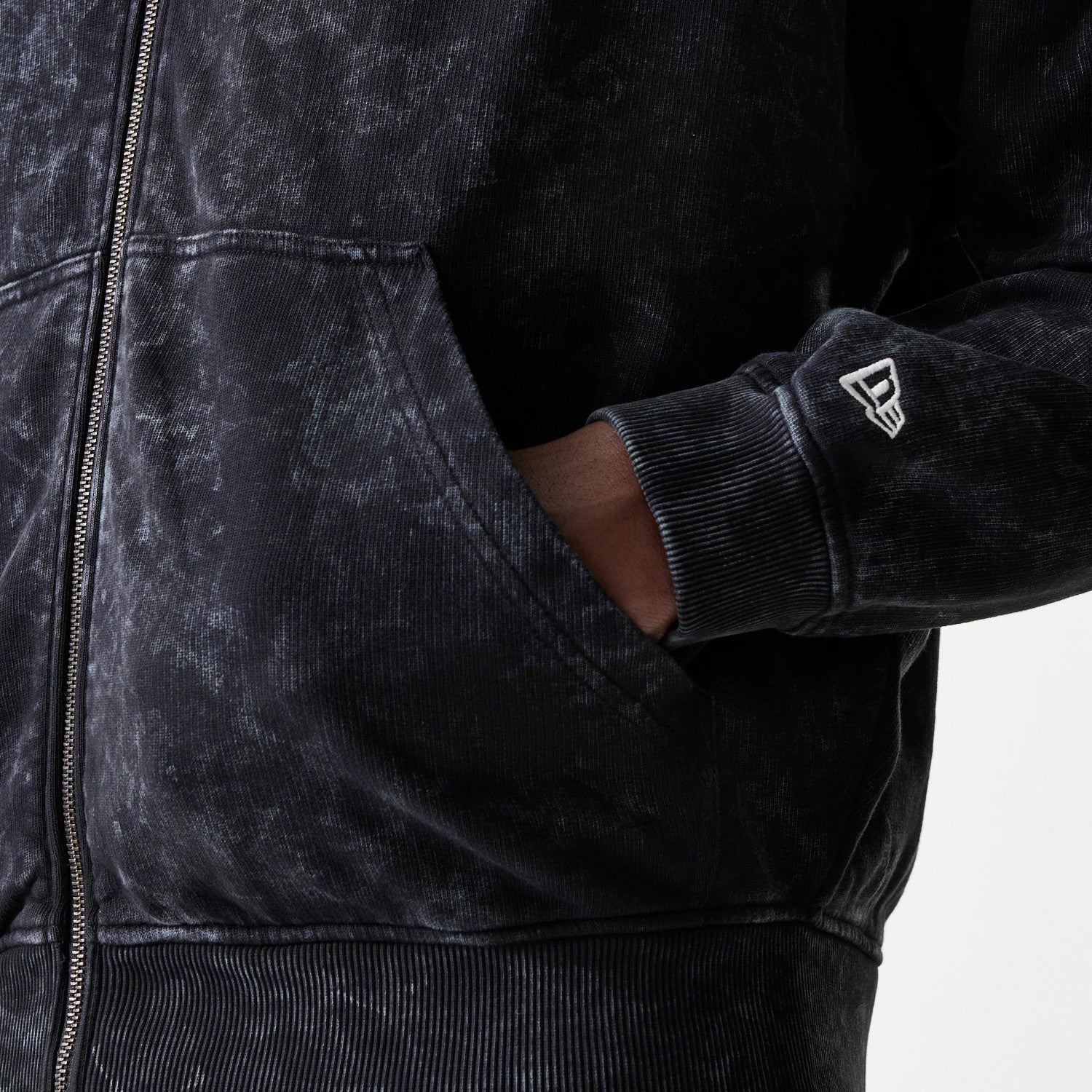 The model is wearing this Red Bull Racing Dropped Shoulder Full Zip Hoodie in black. 5