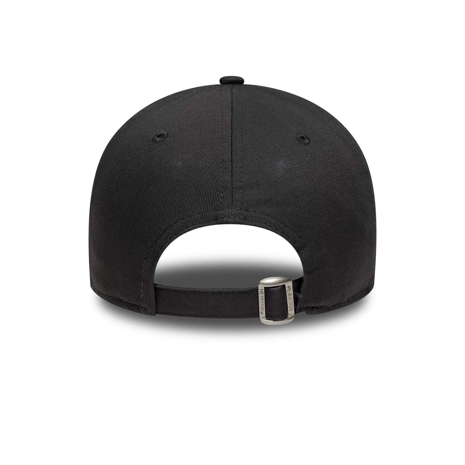 Pictured is this MLB League Essential New York Yankees 9FORTY in charcoal. 4