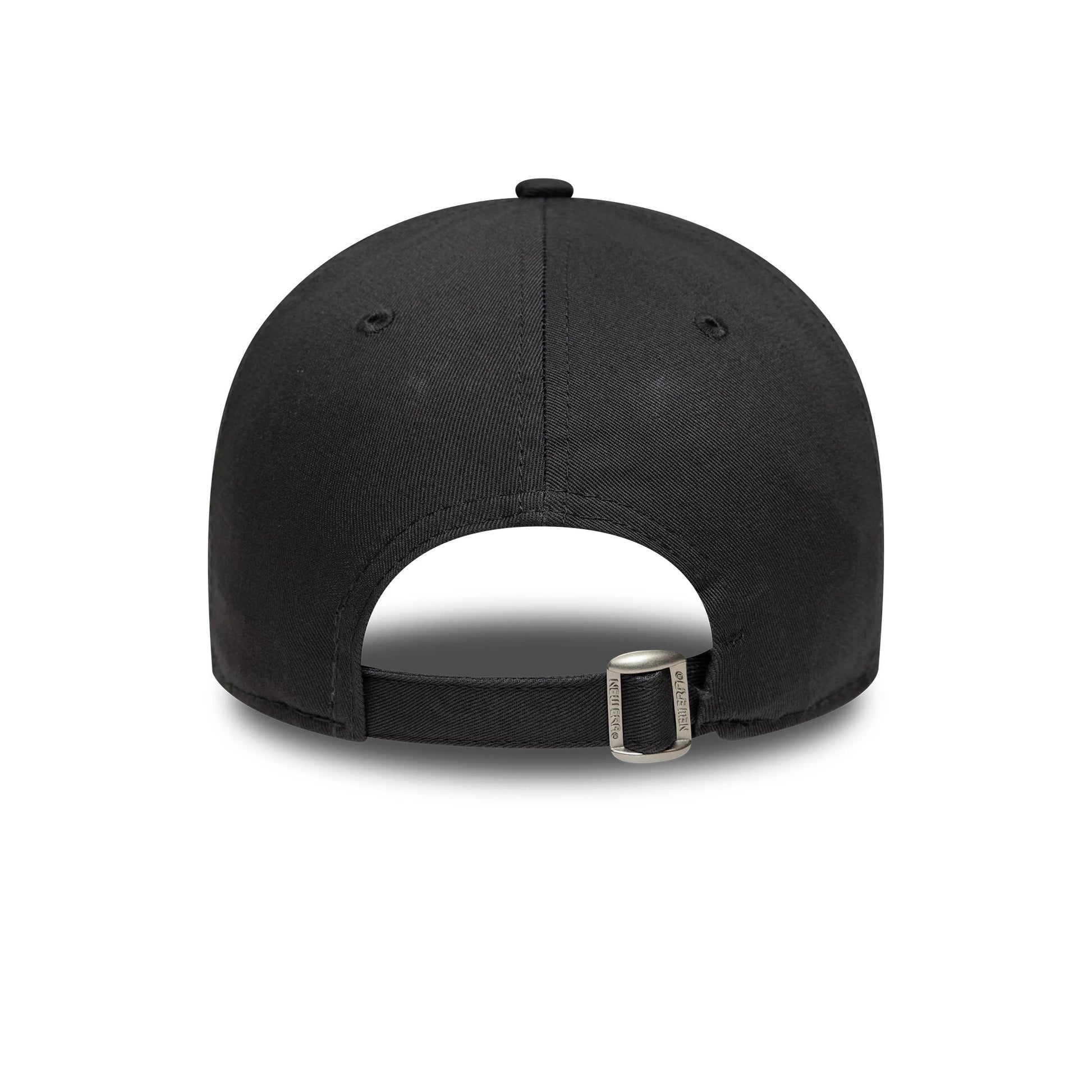 Pictured is this MLB League Essential New York Yankees 9FORTY in charcoal. 4