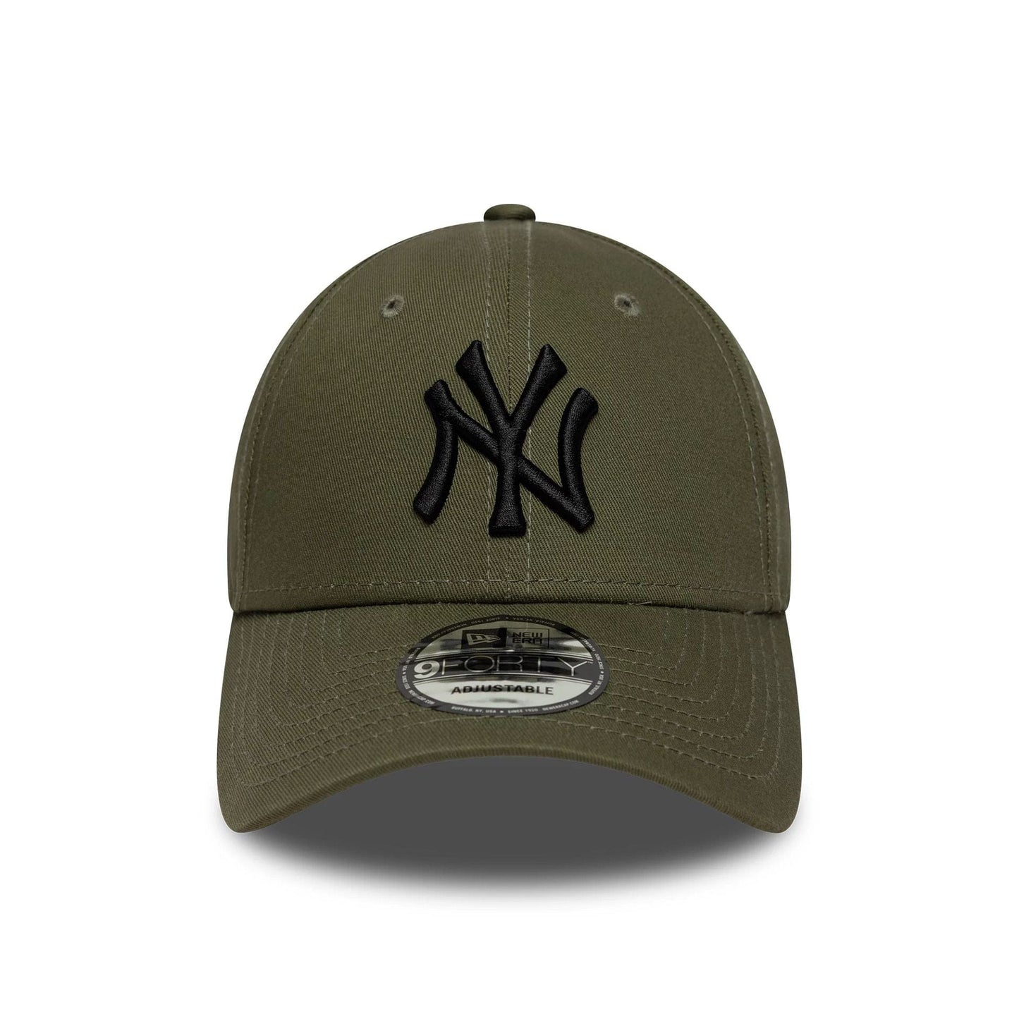 Pictured is this MLB League Essential New York Yankees 9FORTY in green. 2