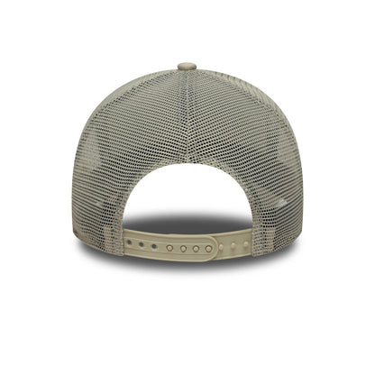 New York Yankees MLB Light Beige New Era 9FORTY A-Frame Trucker Cap, rear view showing the open mesh back panels and beige plastic snap closure against the light beige crown, with a matching top button.