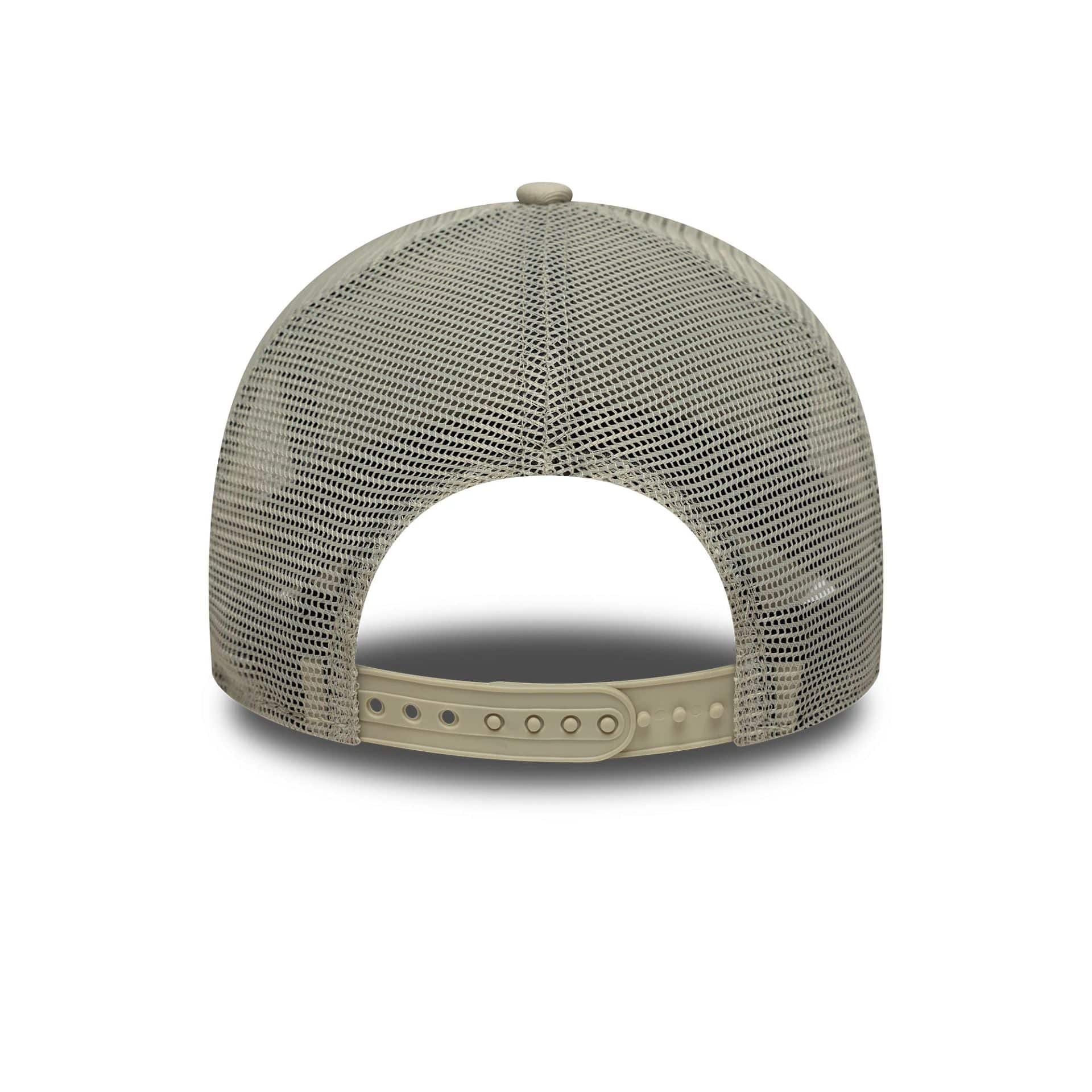 Pictured is this MLB League Essential New York Yankees 9FORTY A-Frame Trucker in light beige. 4