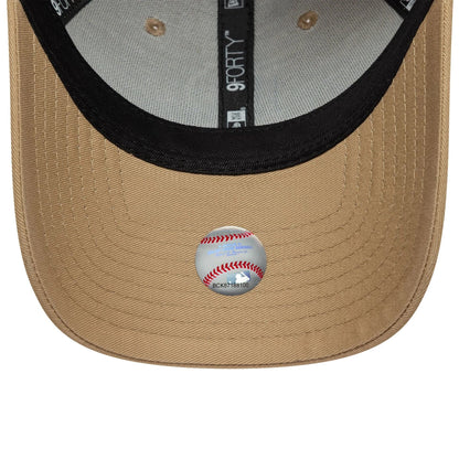 Pictured is this MLB Team Outline LA Dodgers 9FORTY in light beige. 5