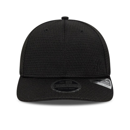 Pictured is this MLB Flawless Mesh New York Yankees 9SEVENTY Stretch Snap in black. 2