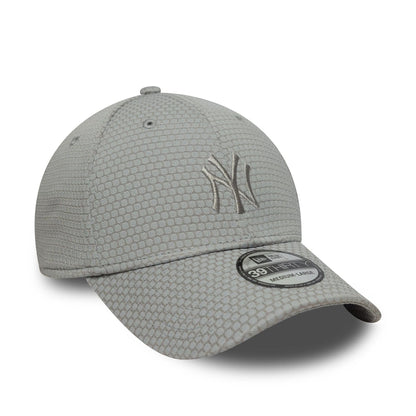 Pictured is this MLB Mesh New York Yankees 39THIRTY Stretch Fit in grey. 3